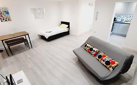 Southend On Sea Apartments - Close Too Shops